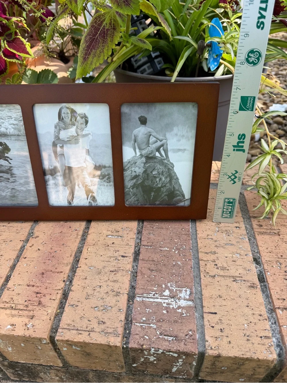 Rust Brown Triple 4x6 Photo Frame stands vertical, horizontal or can wall hang*